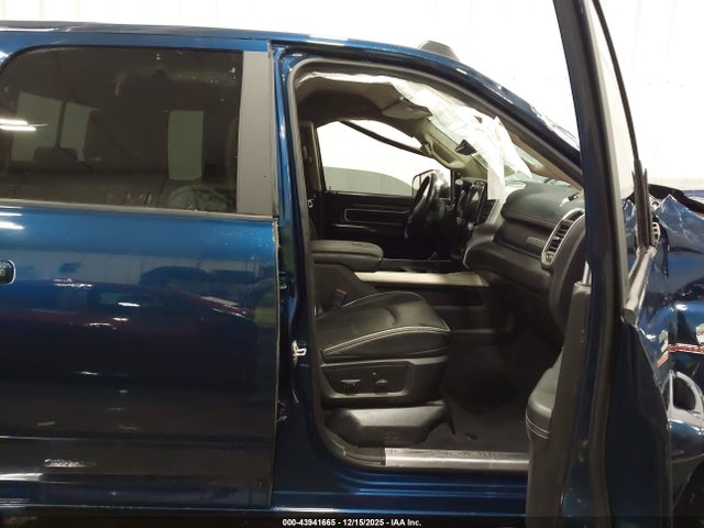 43941665 :رقم المزاد ، 3C6UR5FL6MG583365 vin ، 2021 Ram 2500 Laramie  4x4 6'4 Box مزاد بيع