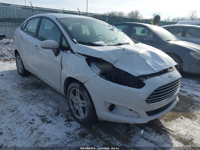 43941676 :رقم المزاد ، 3FADP4BJ9JM127960 vin ، 2018 Ford Fiesta Se مزاد بيع