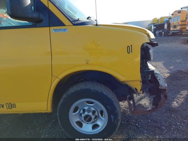 2005 Gmc Savana Cutaway Standard მანქანა იყიდება აუქციონზე, vin: 1GDGG31V851909428, აუქციონის ნომერი: 43941719