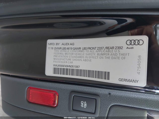 2017 AUDI A4 WAUKMAF49HN051067 Photo 8