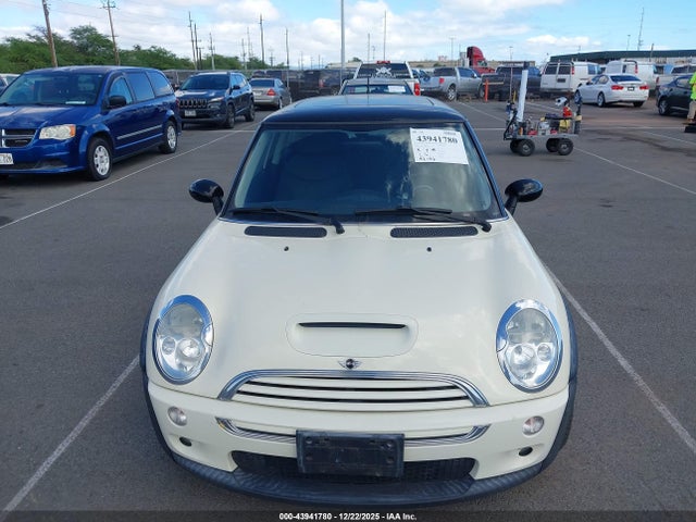 2004 MINI COOPER S WMWRE33404TD76145 Photo 5