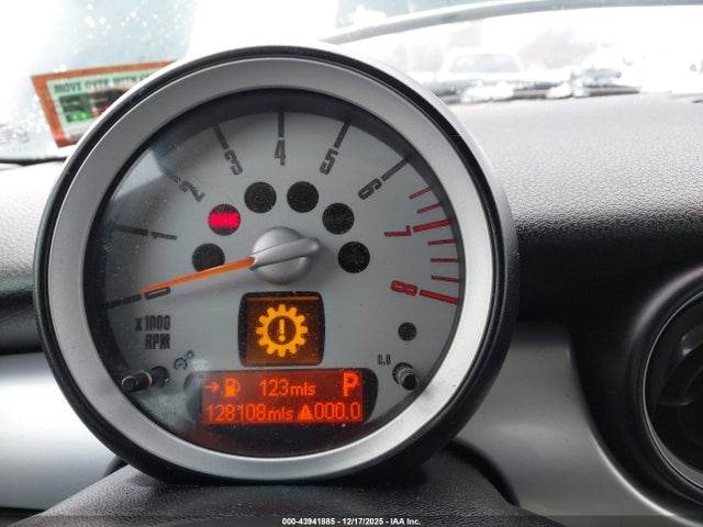 2007 MINI COOPER S WMWMF73507TL91706 Photo 6
