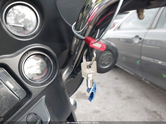 2013 HARLEY-DAVIDSON FLHTC 1HD1FFM19DB617558 Photo 10