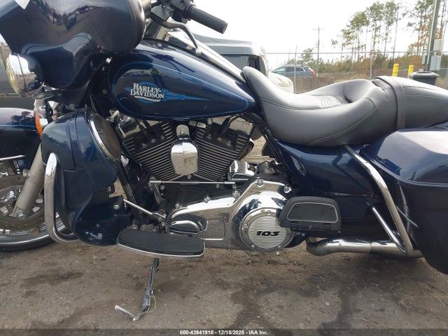 2013 HARLEY-DAVIDSON FLHTC 1HD1FFM19DB617558 Photo 8