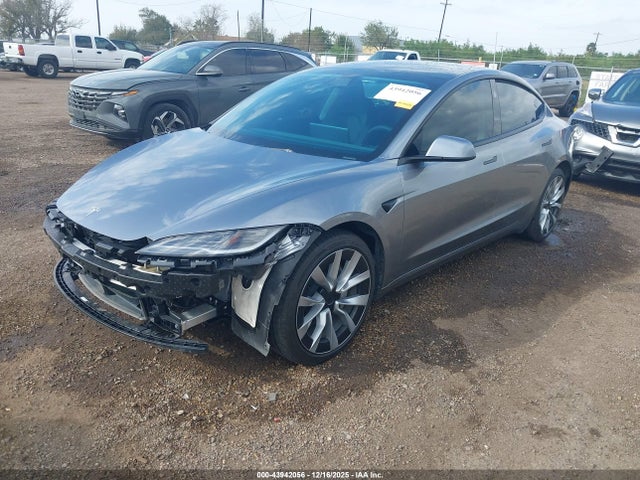 2025 TESLA MODEL 3 5YJ3E1EAXSF888461 Photo 1