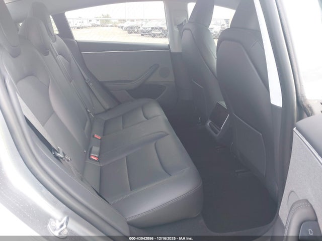 2025 TESLA MODEL 3 5YJ3E1EAXSF888461 Photo 7