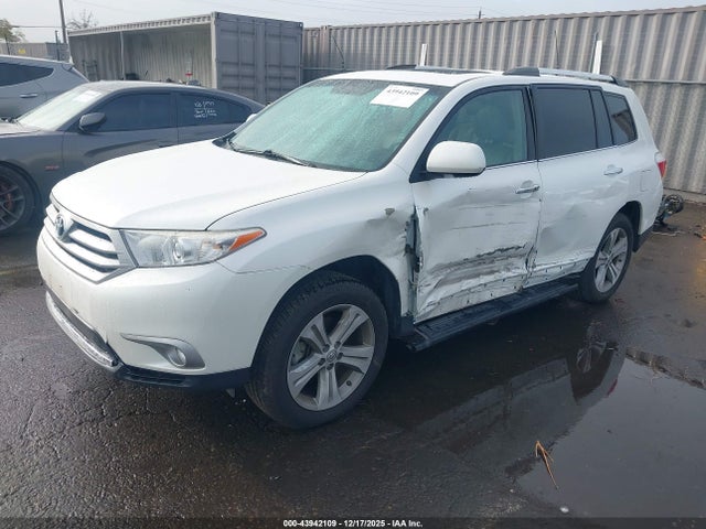 2013 TOYOTA HIGHLANDER 5TDDK3EH3DS250847 Photo 1