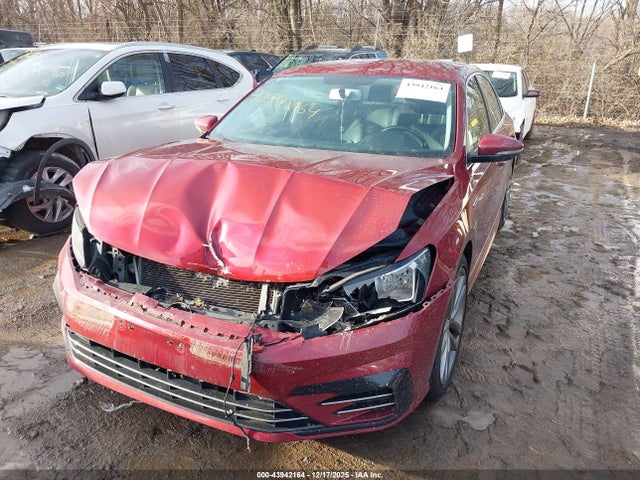 43942164 :رقم المزاد ، 1VWDT7A36HC042173 vin ، 2017 Volkswagen Passat 1.8t R-line مزاد بيع