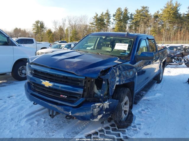2017 CHEVROLET SILVERADO 1500 3GCUKREC3HG332296 Photo 1