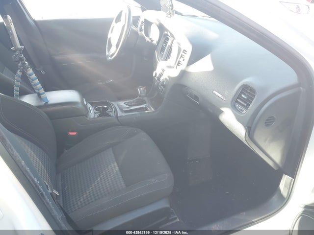 2021 DODGE CHARGER 2C3CDXBG7MH677864 Photo 4