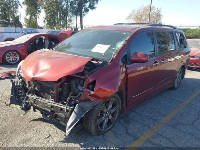 2018 TOYOTA SIENNA 5TDXZ3DC5JS965087 Photo 1