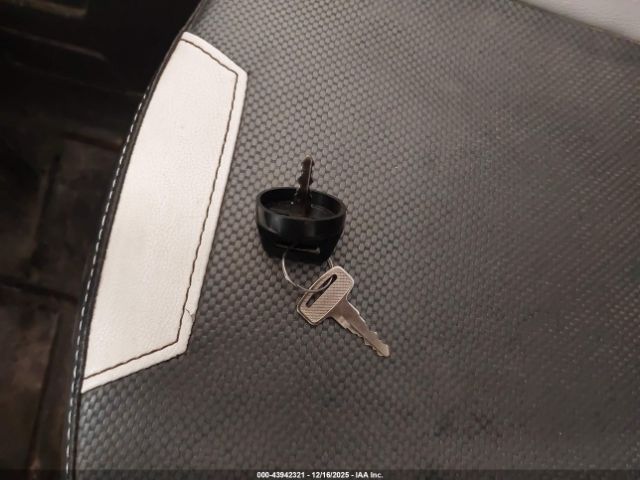 2019 POLARIS RZR 3NSVDE998KH484886 Photo 10