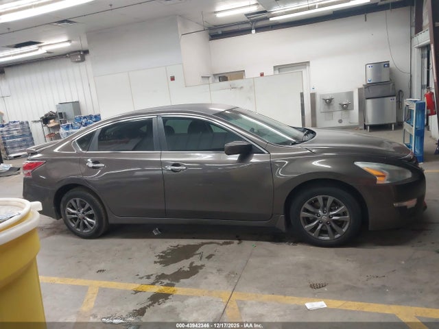 Nissan Altima 2.5 S 2015 1N4AL3AP5FC208770 Image 13