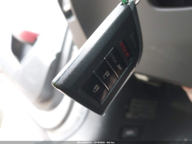 2024 ACURA RDX 5J8TC2H67RL021059 Photo 10