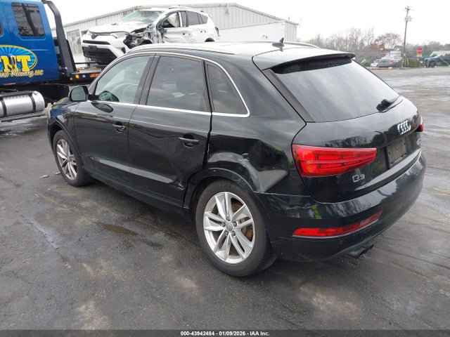 2017 AUDI Q3 WA1JCCFS6HR007445 Photo 2