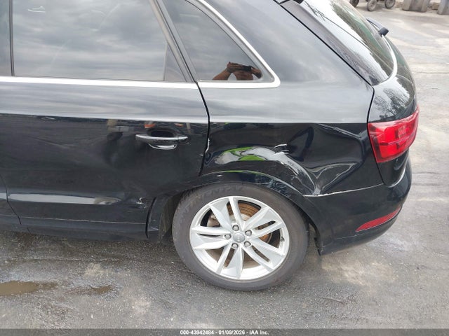 2017 AUDI Q3 WA1JCCFS6HR007445 Photo 5
