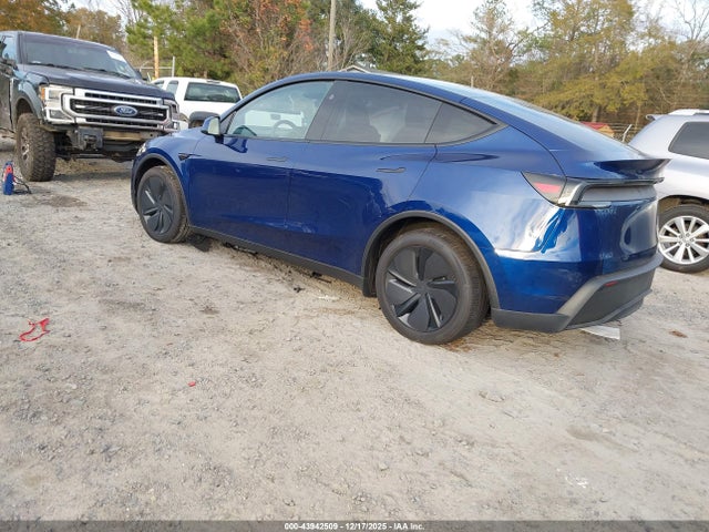 2026 TESLA MODEL Y 7SAYGDEE5TA395132 Photo 2
