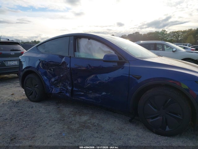 2026 TESLA MODEL Y 7SAYGDEE5TA395132 Photo 5