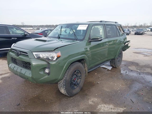 2022 TOYOTA 4RUNNER JTERU5JR1N5985601 Photo 1