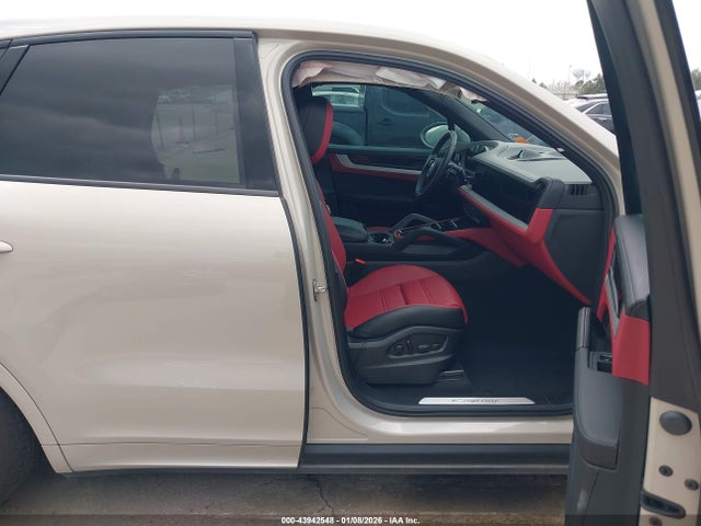 2025 PORSCHE CAYENNE E-HYBRID WP1AE2AY8SDA16138 Photo 4