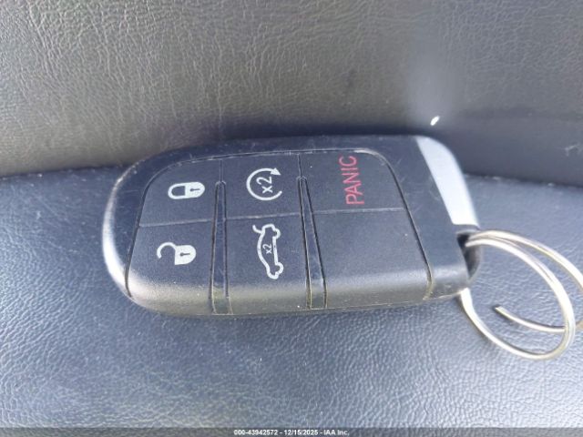 2019 CHRYSLER 300 2C3CCABG3KH537842 Photo 10