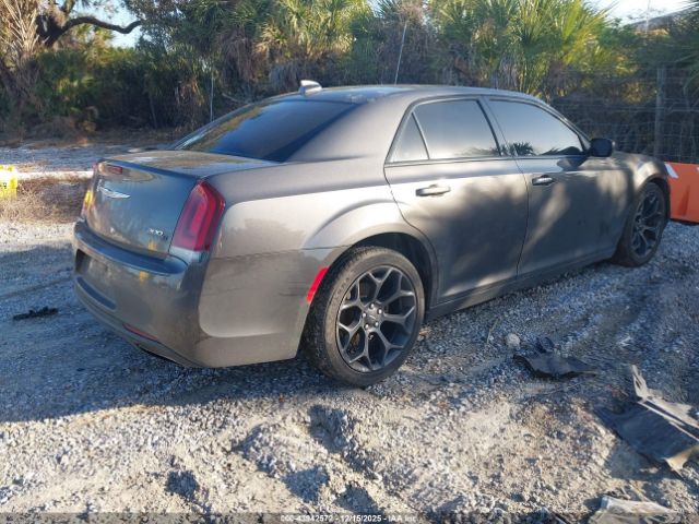 2019 CHRYSLER 300 2C3CCABG3KH537842 Photo 3