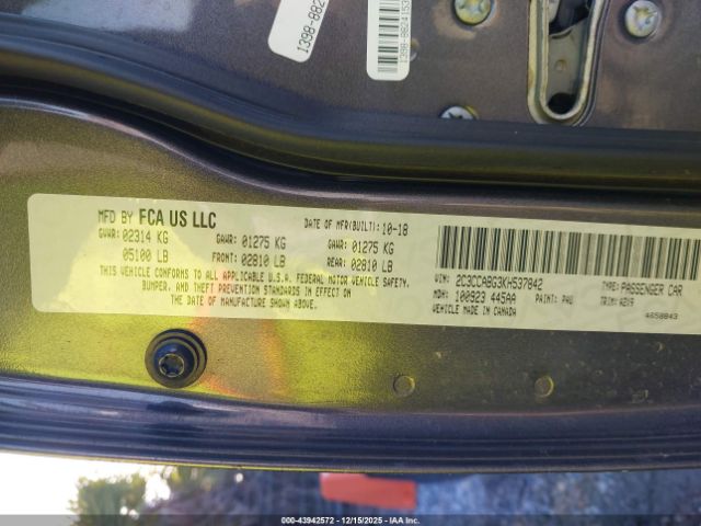 2019 CHRYSLER 300 2C3CCABG3KH537842 Photo 8