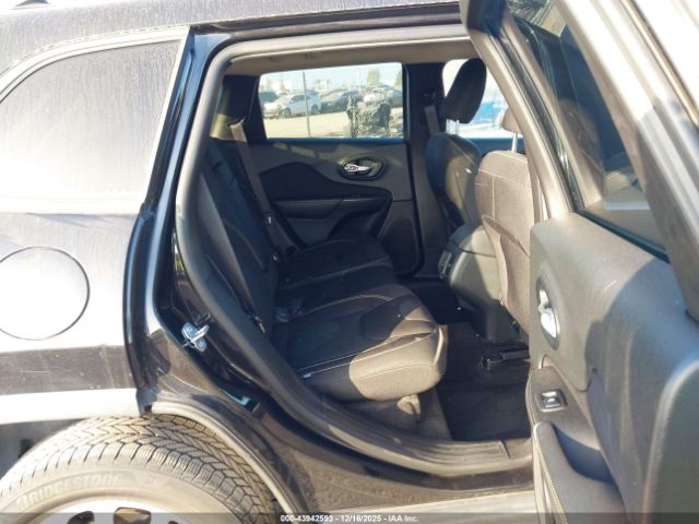 2015 JEEP CHEROKEE 1C4PJLCB3FW620387 Photo 7