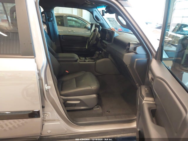 2024 TOYOTA LAND CRUISER JTEABFAJ9RK009981 Photo 4