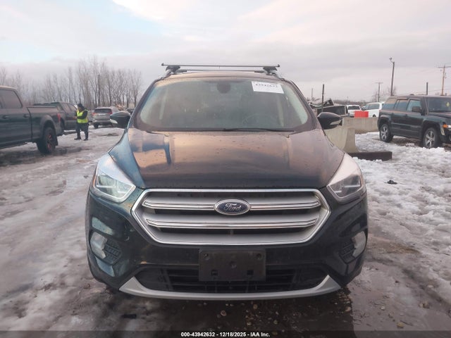 1FMCU9J94JUD55598 Ford Escape Titanium
