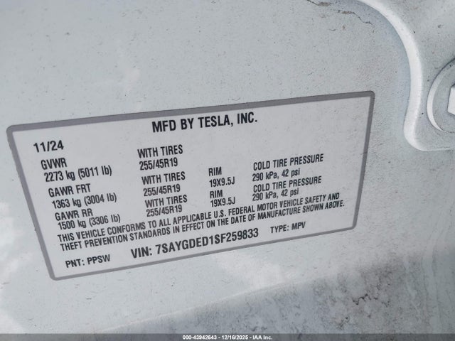 2025 TESLA MODEL Y 7SAYGDED1SF259833 Photo 8