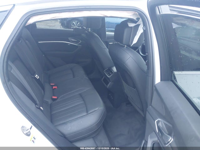 2023 AUDI E-TRON SPORTBACK WA12AAGE9PB016879 Photo 7