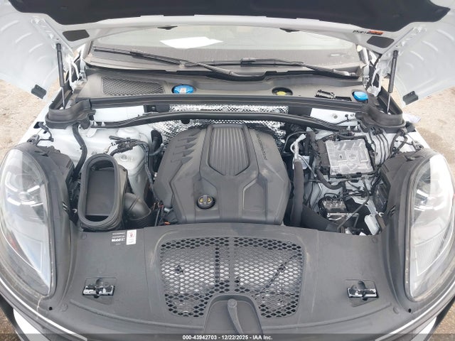 2025 PORSCHE MACAN WP1AA2A5XSLB11162 Photo 9