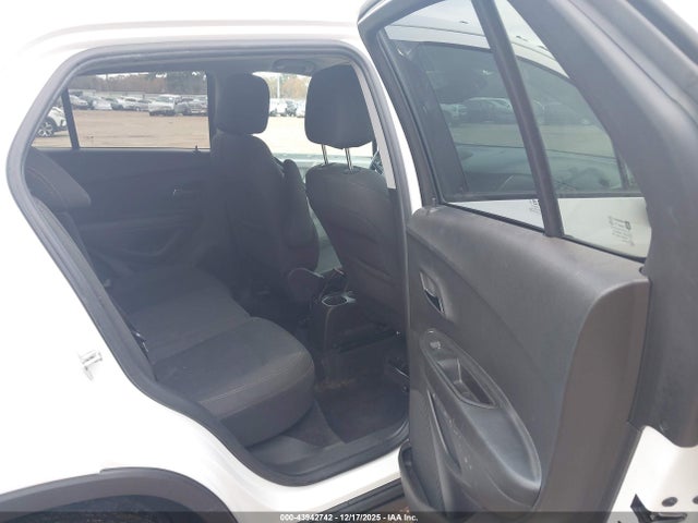 Chevrolet Trax Fwd Ls 2022 KL7CJKSM4NB526744 Image 8