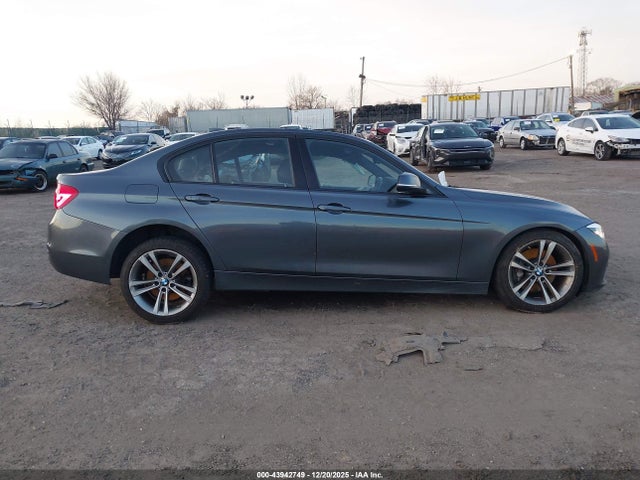 BMW 340i Xdrive 2018 WBA8B7G55JNT71275 Image 13