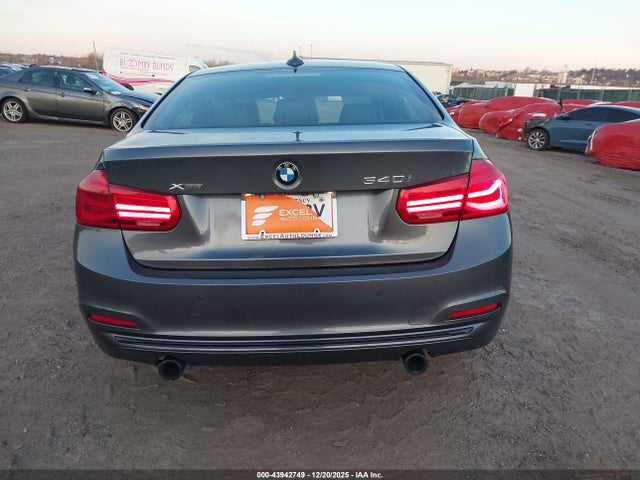 BMW 340i Xdrive 2018 WBA8B7G55JNT71275 Image 16
