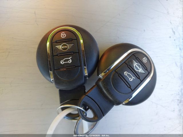 2020 MINI CLUBMAN WMWLV7C01L2L88817 Photo 10