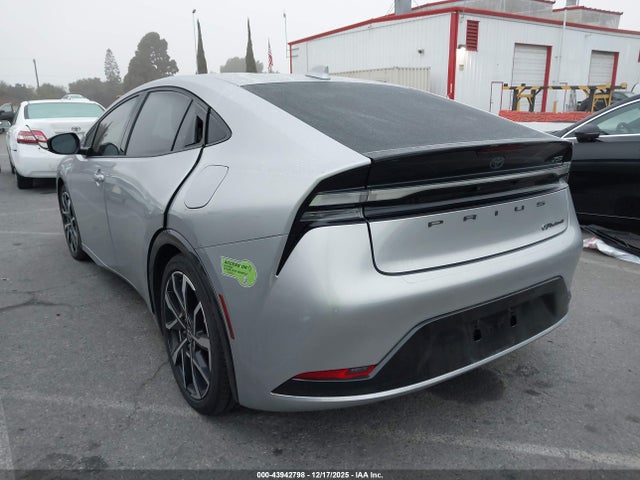 2023 TOYOTA PRIUS PRIME JTDACACU9P3003892 Photo 2