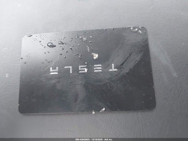 2025 TESLA MODEL Y 7SAYGDEE5SF293718 Photo 10