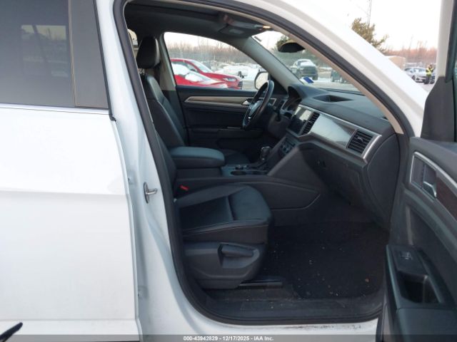 2019 VOLKSWAGEN ATLAS 1V2UR2CA4KC588511 Photo 4