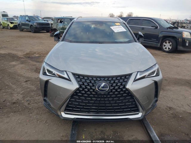 Продажа на аукционе авто 2020 Lexus Ux 250h, vin: JTHX9JBH7L2033971, номер лота: 43942848