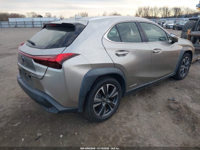 Продажа на аукционе авто 2020 Lexus Ux 250h, vin: JTHX9JBH7L2033971, номер лота: 43942848