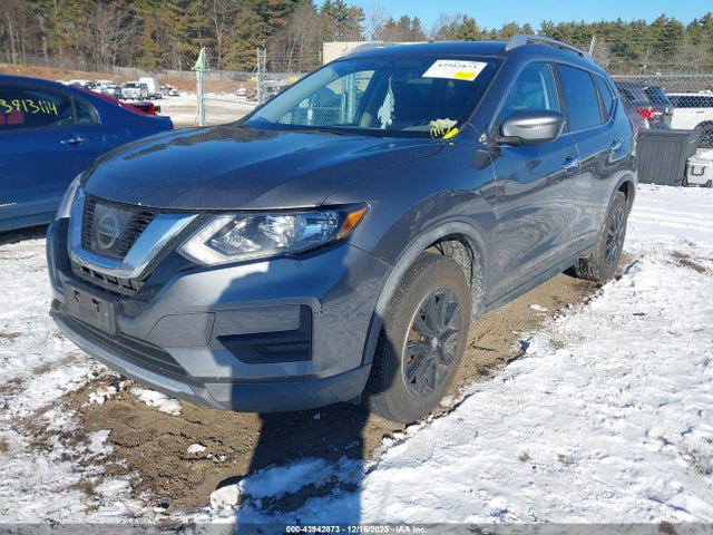 Nissan ROGUE SV 2017 KNMAT2MV7HP600823 Image 2