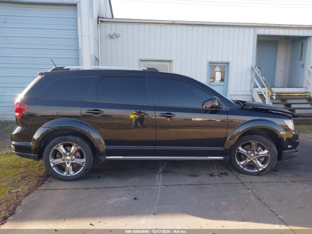 3C4PDDGG6HT553473 Dodge Journey Crossroad Plus Awd