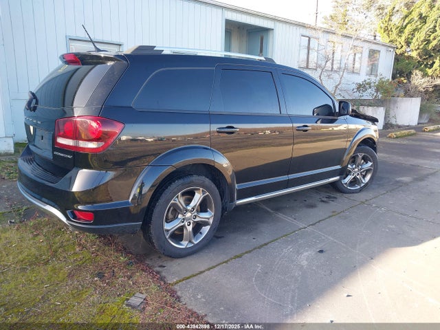 3C4PDDGG6HT553473 Dodge Journey Crossroad Plus Awd