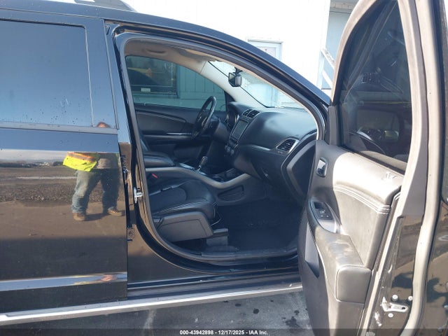 3C4PDDGG6HT553473 Dodge Journey Crossroad Plus Awd