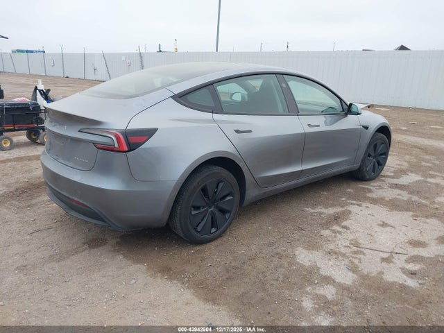 2025 TESLA MODEL 3 5YJ3E1EB3SF898502 Photo 3