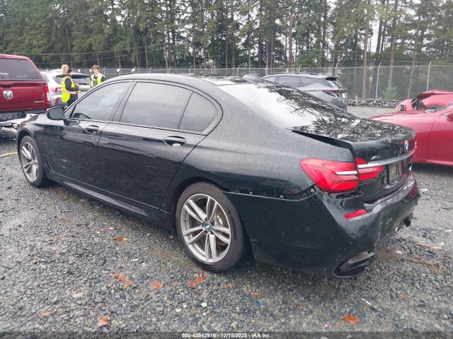 BMW 750i 2016 WBA7F2C52GG416002 Image 3