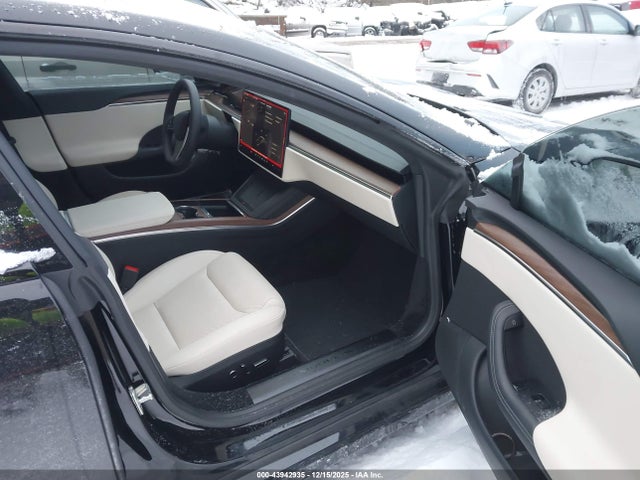 2023 TESLA MODEL S 5YJSA1E56PF518979 Photo 4