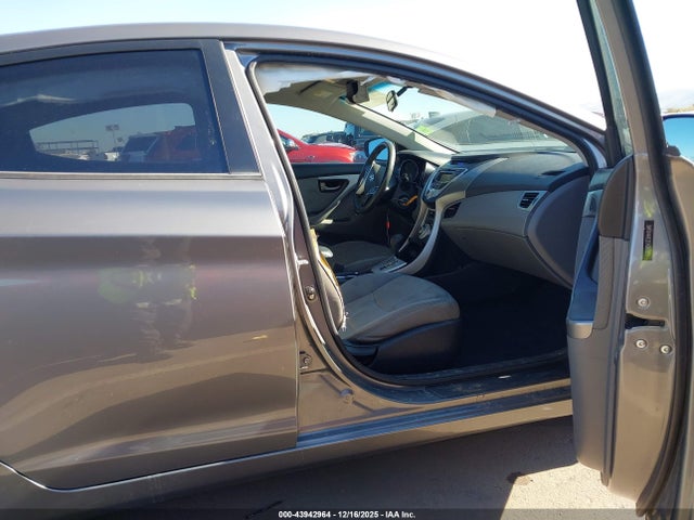 2012 HYUNDAI ELANTRA 5NPDH4AE2CH086883 Photo 4